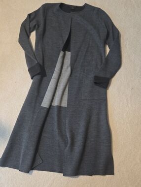 Long TAHARI Sweater Coat.